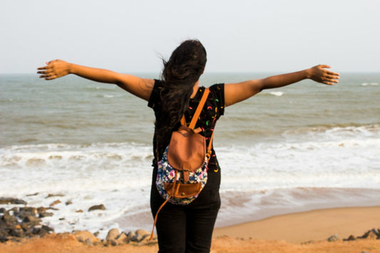 9ļøā£ Safety Tips Every Indian Female Solo Traveler Must Know! š¦ŗ