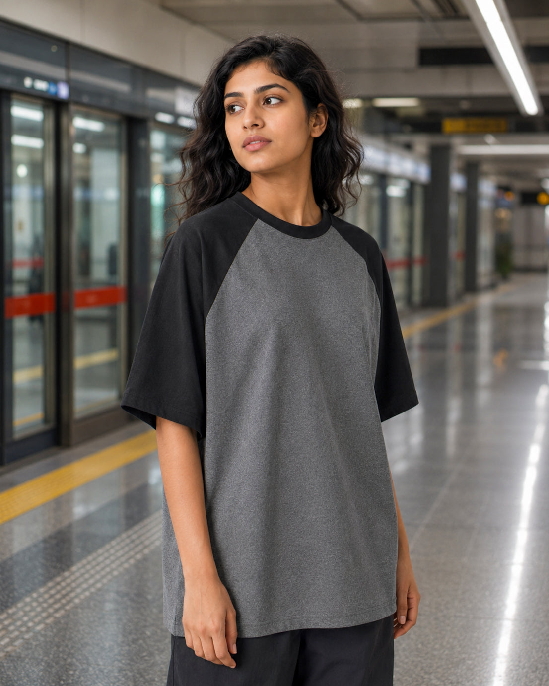Plain Oversized Raglan T-shirt